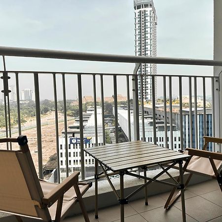 Teega Suites Puteriharbour By Wp Homestay Johor Bahru Esterno foto